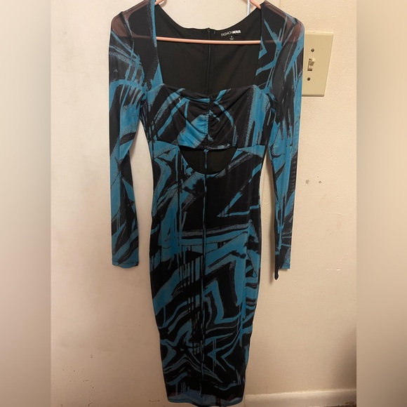 Blue dress💙 - Picture 5 of 5